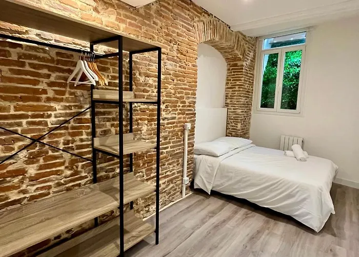 La Cave Toulousaine 아파트 *