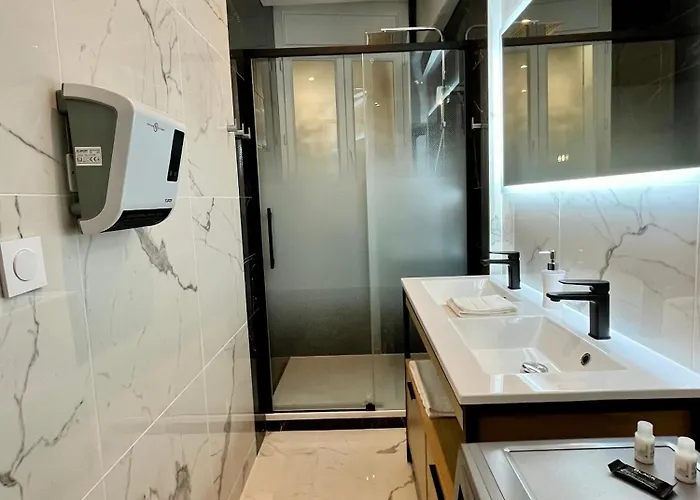 La Cave Toulousaine Тулуза